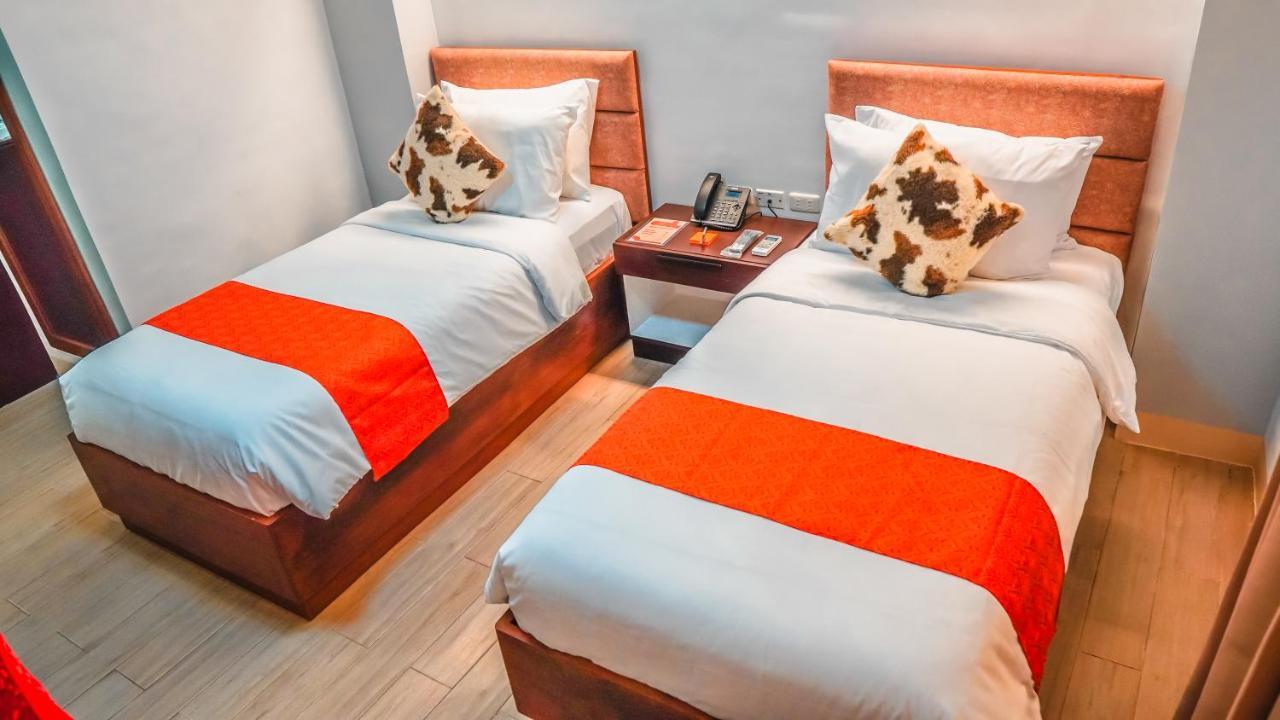 Aya Hotel & Residences Clarin  Exterior foto